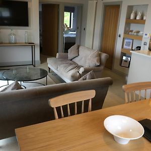 5 Luxury Lodge With Beautiful Views Of The Taf Estuary